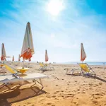 Flat In Seafront With Parking * بيبيوني