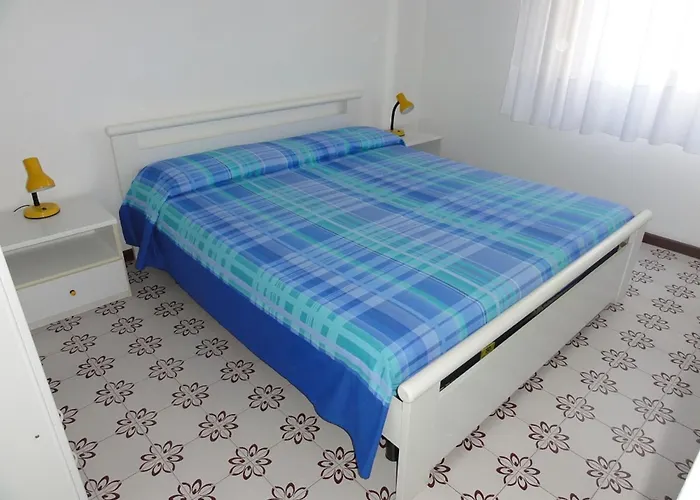 Flat In Seafront With Parking * Бибионе